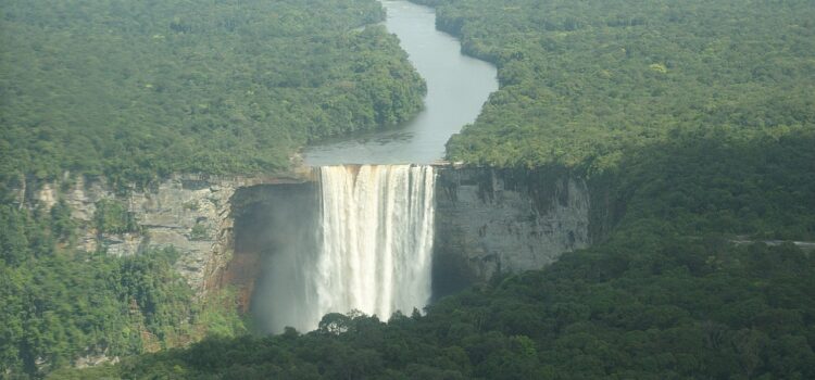 waterfalls, a single drop, guyana